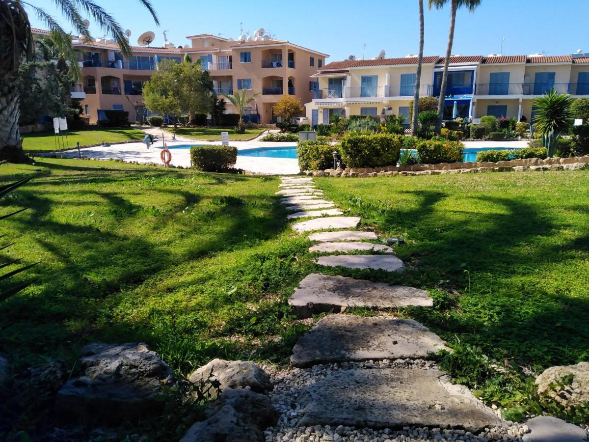 Paradise Gardens II Anastasia Apartment Paphos Luaran gambar