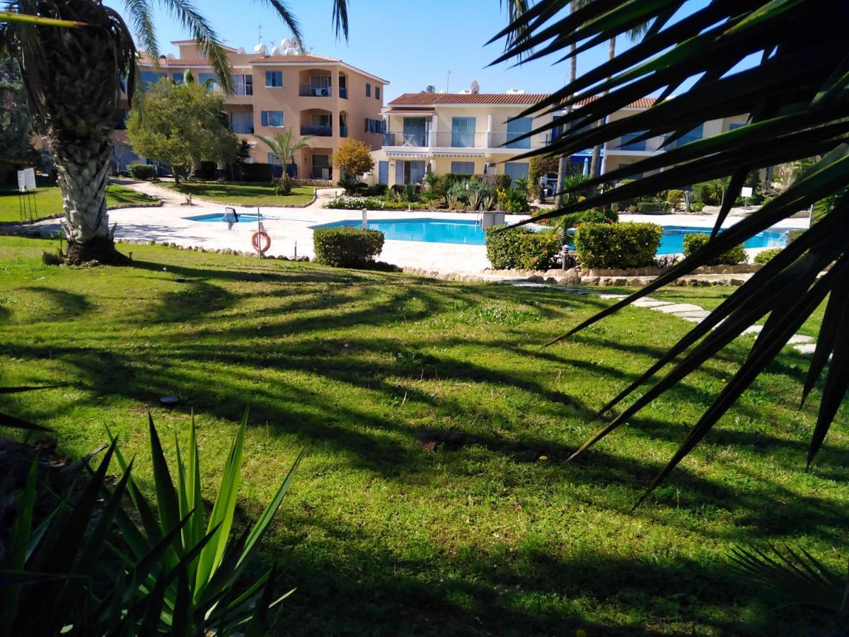 Paradise Gardens II Anastasia Apartment Paphos Luaran gambar